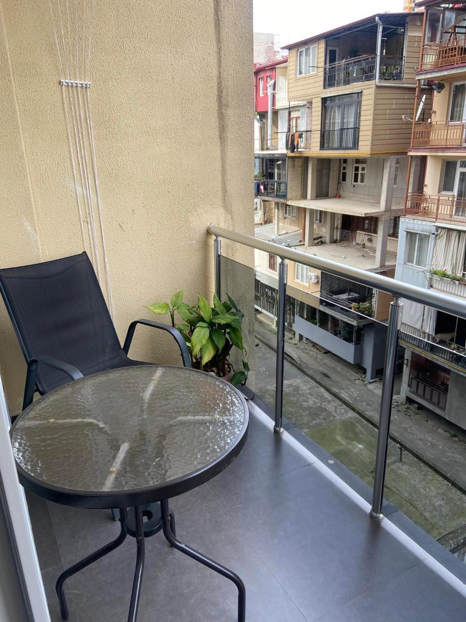 Apartment Vaja Fshavela N16 Batoumi Extérieur photo